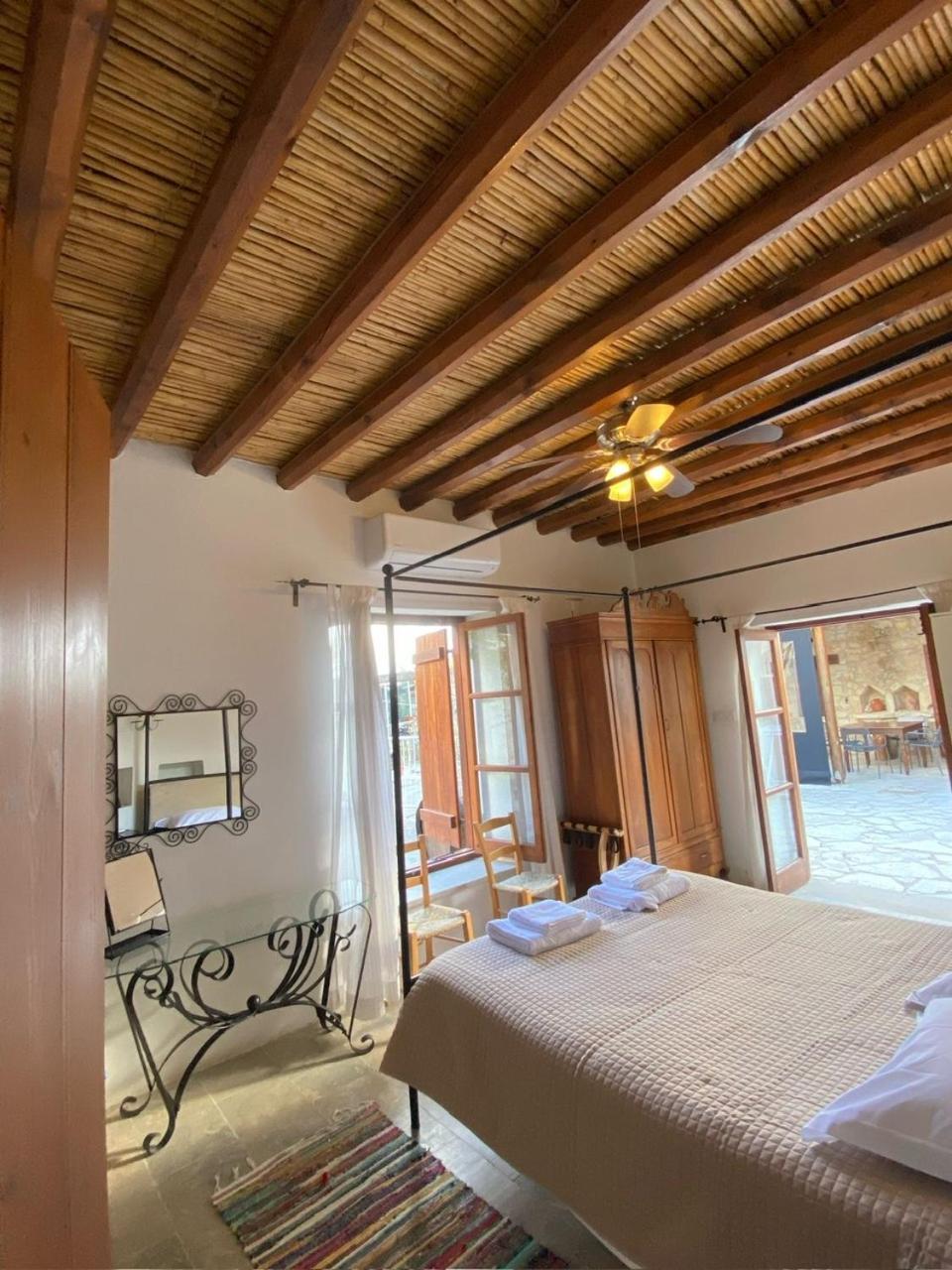 Spiti Calliope Катикас Екстериор снимка