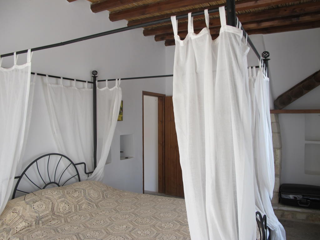 Spiti Calliope Катикас Стая снимка